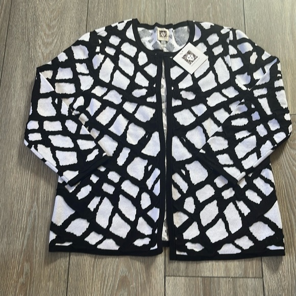 NWT ANNE KLEIN sweater 3/4 sleeve sz sm. Black/white - Picture 1 of 3
